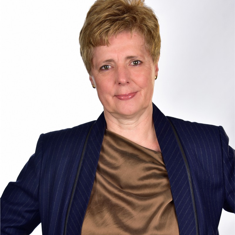 Christiane Kowalski, Systemische Organisationsentwicklerin, Krankenkassenökonomin